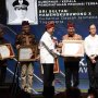 Ridwan Kamil Terima Penghargaan Gubernur Terbaik di Kadin Award 2019