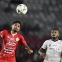 Ramdani Lelang Jersey Penuh Tanda Tangan Pemain Persija Jakarta