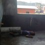 Diduga Kelelahan, Kuli Bangunan Ditemukan Tewas di Lantai 4 Ruko
