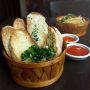 Cara Membuat Bagelan Garlic Roti Tawar, Camilan Nikmat Habis Gowes Sepeda