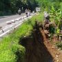 Waspadai Titik Rawan Longsor di Jalur Wisata Dieng