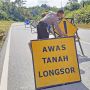 Begini Penampakan Jalan Lintas Negara yang Retak