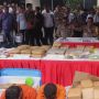 Polda Metro Jaya Merilis Barang Bukti Satu Ton Ganja