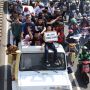 Bebas, Ahmad Dhani Diarak Naik Truk Bersama Mulan, Al, El dan Dul