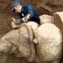 Petani Temukan Arca Ganesha Terbesar di Dieng