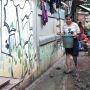 Usai Diterjang Banjir, Warga Cipinang Melayu Ramai-ramai Bersihkan Rumah