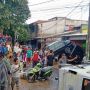 Sisa Mobil Bertumpuk Terbawa Banjir Dahsyat di Kompleks PGP Jatiasih Bekasi