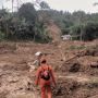 Kisah Warga Lebak Makan Umbi Saat Mengungsi di Hutan Usai Longsor Menerjang