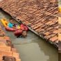 Detik-detik Evakuasi Balita Terjebak Banjir Setinggi Atap Rumah