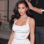 Gaya Kim Kardashian di NYFW Jadi Sorotan, Pakai Masker Menutupi Seluruh Wajah
