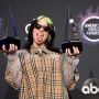 Foto Barunya Viral, Billie Eilish Diledek Seperti Ibu-ibu