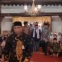 Maruf Amin dan Sultan Salat Jumat di Masjid Gedhe Kauman, GKR Hayu Salfok