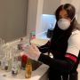 Kocak, Wanita Ini Buang Belasan Bir karena Ingin Bersihkan Virus Corona