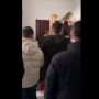 Pekerja Pulang dari Wuhan, Warga Blokade Rumahnya Pakai Palang Kayu