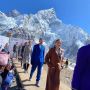 Keren, Fashion Show Ini Dilakukan di Pegunungan Himalaya