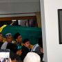 Lantunan Tahlil Sambut Jenazah Gus Sholah di Rumah Duka