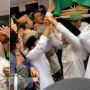 Angkat Karung dan Tunggu Liang Lahad Gus Sholah, Eks Menag Kagumi Hotman