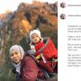 Salut, Ibu Ini Taklukkan Puncak Kinabalu Sambil Gendong Anak