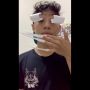 Kalahkan Syahrini, Bulu Mata Pria Ini Jauh Lebih Cetar Membahana