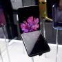 Bekas Jari dan Lemak di Samsung Galaxy Z Flip Jadi Sorotan