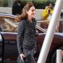 Hits: Viral Kakek Jual Intisari, Harga Anting Kate Middleton Bikin Melongo