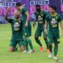 Mantap Persebaya, Bagi-bagi 1 Ton Beras Gratis