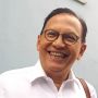 Tengah Disorot, Ini Puisi Singkat Ciptaan Roy Marten