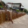 Tanggul Sungai Piji di Kudus Jebol, Banjir 1,3 Meter Terjang Pemukiman