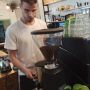 Isi Waktu Luang, Legiun Asing Persik Kediri Belajar Racik Kopi