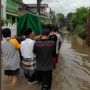 Banjir Jakarta Hari Ini Ikut Ganggu Prosesi Pemakaman Jenazah