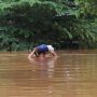 Perjuangan Warga Perum Bumi Nasio Indah Bekasi Lewati Banjir 2 Meter
