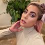 Lady Gaga Unggah Foto Persiapan Manggung, Asyik Berendam Pakai Es Batu