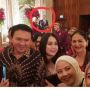 Ahok dan Anies Datang ke Pesta Pernikahan, Fotonya Jadi Sorotan