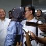 Cium Bibir Suami Begitu Bebas dari Penjara, Karen Agustiawan: Mau Kelonan