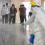 Tanpa Masker Jokowi Pantau Sterilisasi Masjid Istiqlal Cegah Corona
