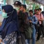 Jadwal Dipersingkat, Penumpang Transjakarta Menumpuk di Halte