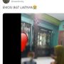 Klaim Bisa Tangkal Corona, Keluarga Ini Merokok Ajak Anak di Bawah Umur