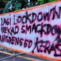 Lock Dont hingga Smackdown, Kampung yang Lockdown Mandiri Buat Banner Kocak
