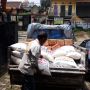 Orang Miskin Korban Social Distancing di Bandung Barat Dapat Sembako