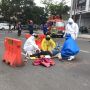 Pemotor Pingsan di Pertigaan Jakarta-Sukabumi, Dievakuasi Medis Corona