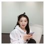 Gemasnya Bikin Meleleh, 5 Potret Imut Irene Red Velvet Pakai Hoodie Putih