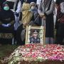 Suasana Haru Iringi Pemakaman Wakil Jaksa Agung