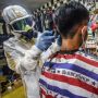 Pangkas Rambut di Bogor Gunakan APD