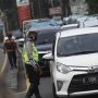 Kemenhub Bolehkan Mobil Sedan Angkut 3 Orang Termasuk Sopir Saat PSBB