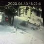 Hati-hati saat Buka Pintu Mobil di Jalan, Akibatnya Bisa Merenggut Nyawa!