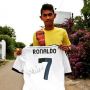 5 Berita Hits Bola: Martunis Lelang Jersey Pemberian Cristiano Ronaldo