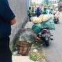 Pria Pembawa Sayur Mendadak Jatuh dan Meninggal di Pinggiran Jalan