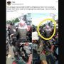 Viral Pengendara Motor Berlapis Plastik, Warganet: Demi Lawan Corona!