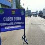 Hari Pertama PSBB Corona di Bekasi, Kendaraan Keluar Tol Diperiksa