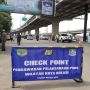 Polisi Catat 1.774 Pengendara Motor Tak Pakai Sarung Tangan Saat PSBB DKI